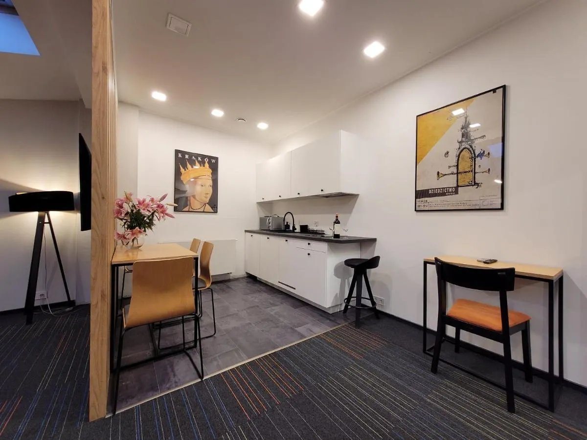 קרקוב Dada Premium Aparthotel 0*,  פולין