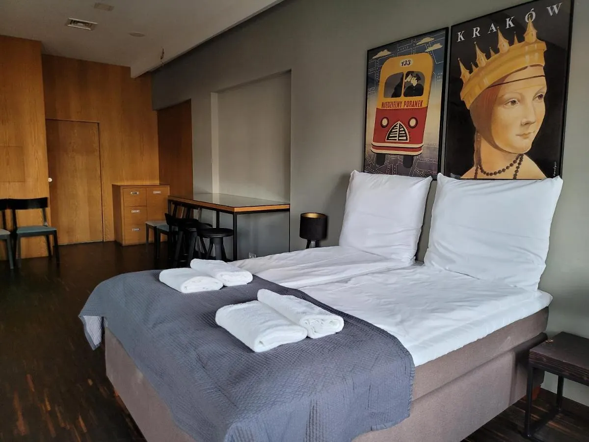 קרקוב Dada Premium Aparthotel 0*,  פולין